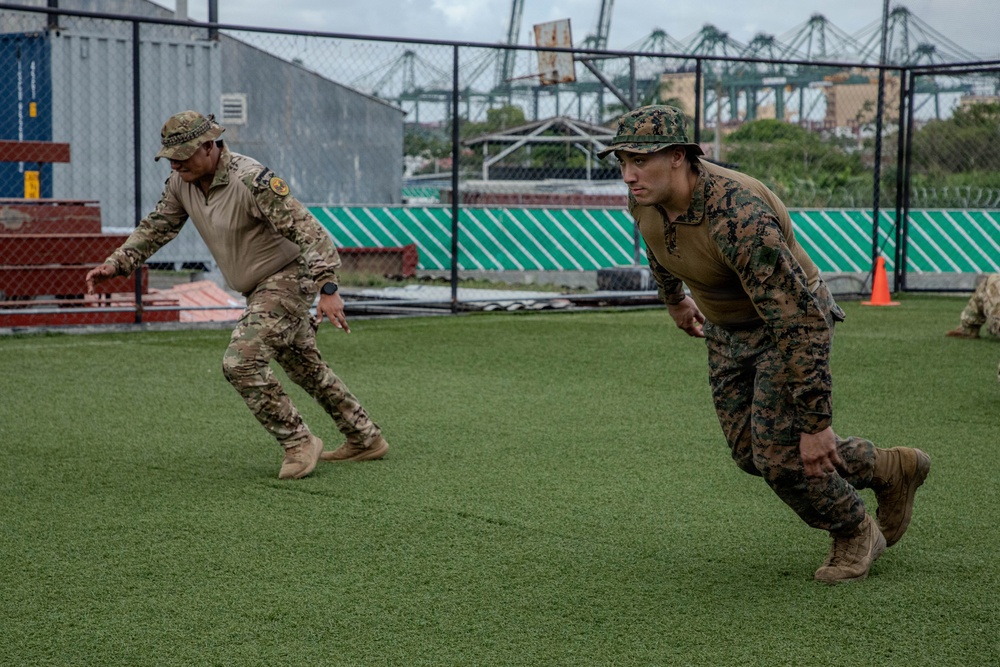 U.S. Marines teach Tactical Combat Casualty Care at Vasco Nunez de Balboa