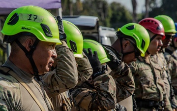U.S. Airmen train Rope and Rescue at Vasco Nunez de Balboa
