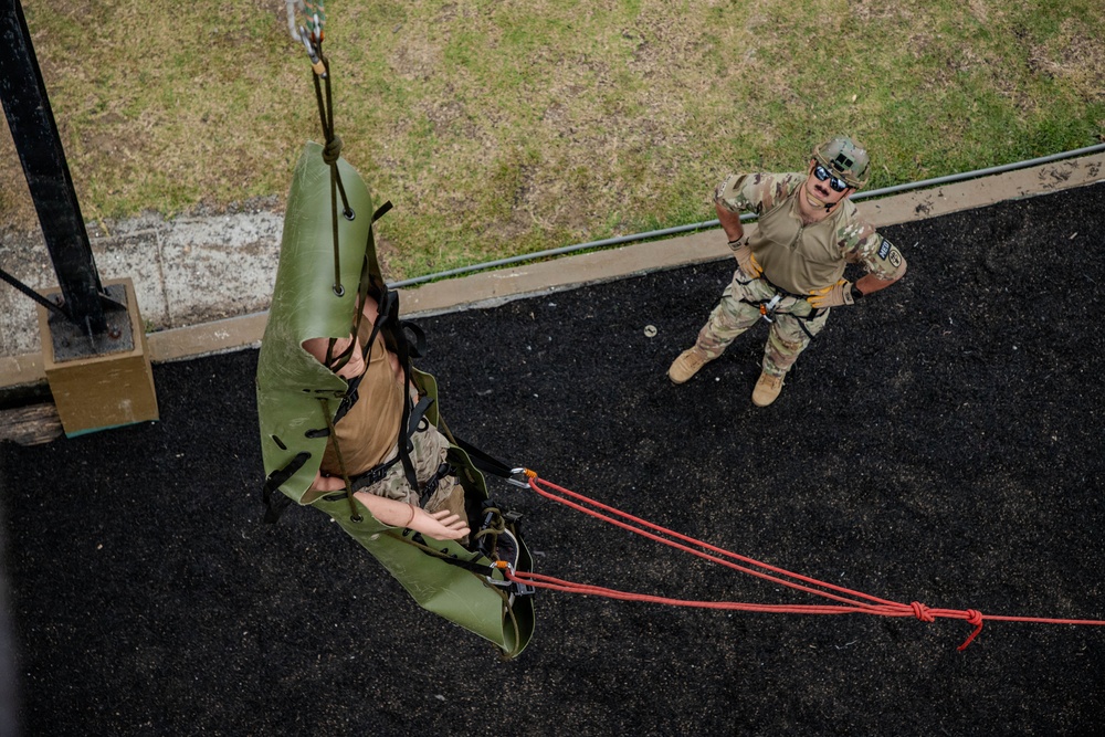 U.S. Airmen train Rope and Rescue at Vasco Nunez de Balboa
