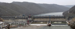 Bluestone Dam with both sides flowing