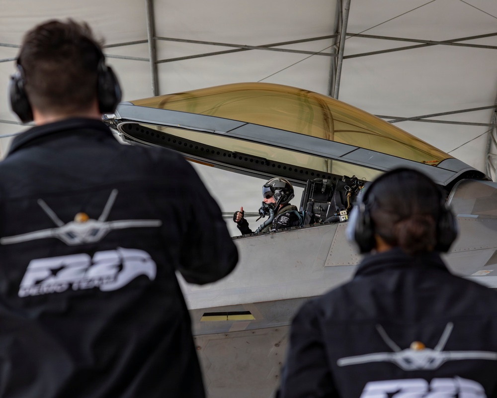F-22 Raptor Demonstration Team Trains at Langley