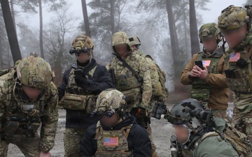 Green Berets avoid drone detection during new training scenario