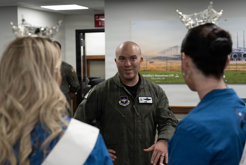 State, Local Pageant Winners Reinforce Military-Community Partnership, Take Flight on C-17 Globemaster III at Altus