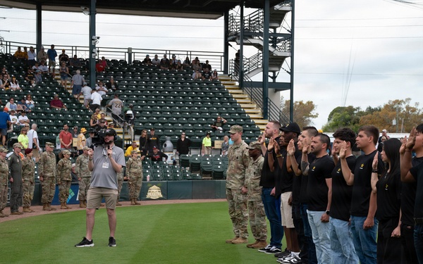 Pittsburgh Pirates host service members