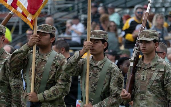 Pittsburgh Pirates host service members