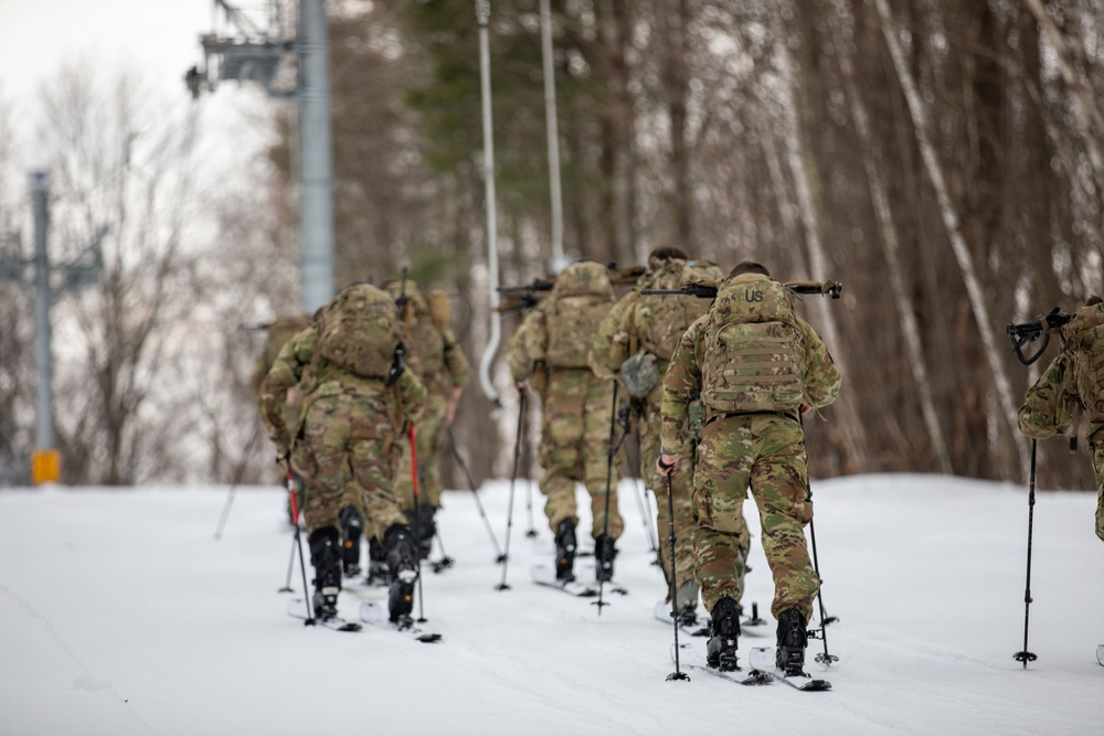 Mountain Battalion soldiers complete historic Norwegian Ski Badge