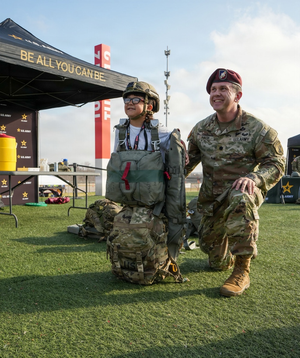 US Army Jump Masters help don T11 Parachute