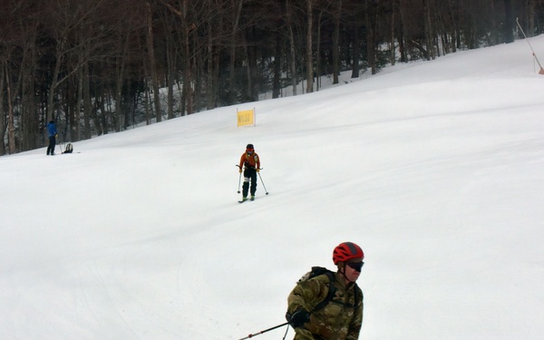 Mountain Battalion competes in Stowe Skimo race