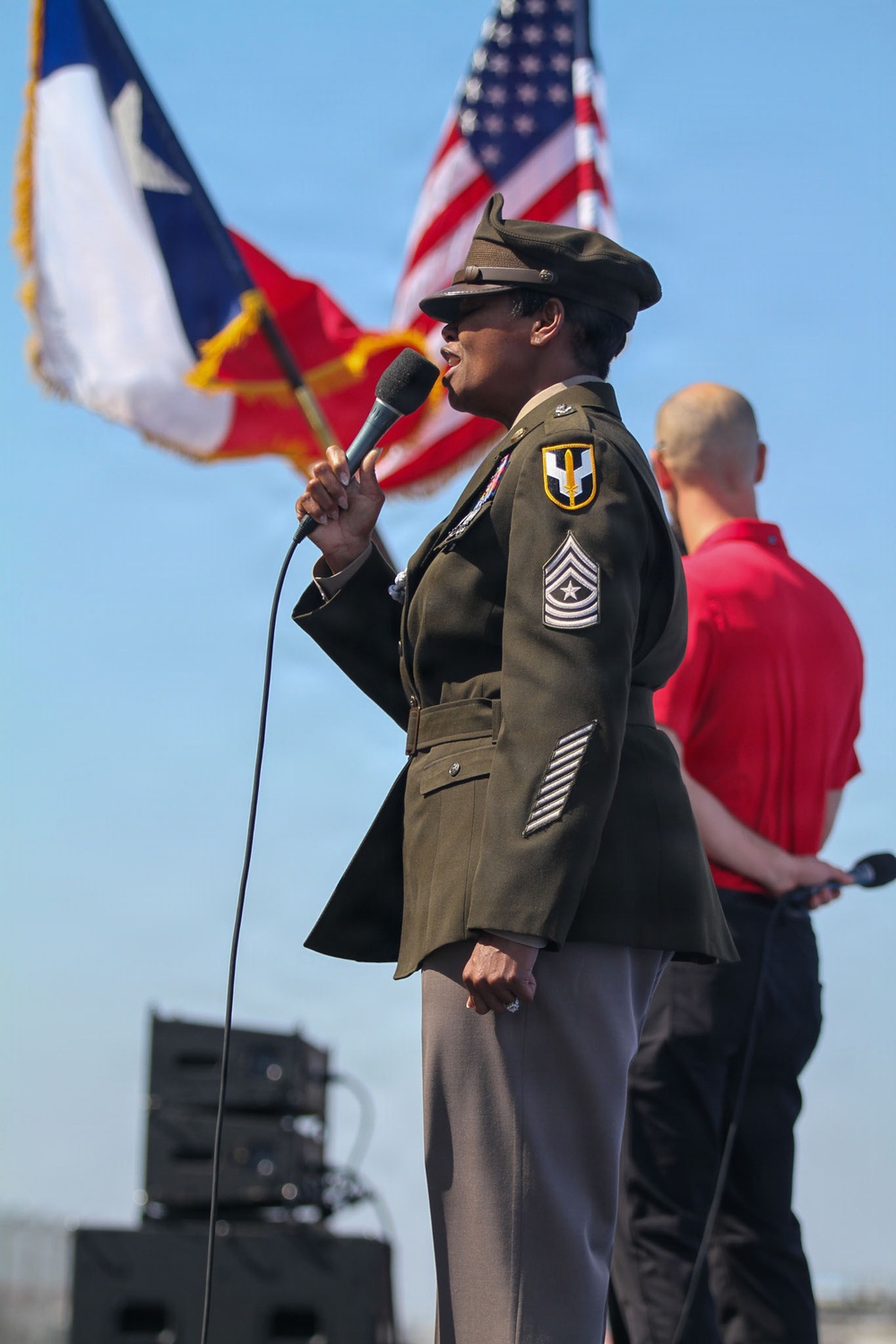 SGM James performs National Anthem