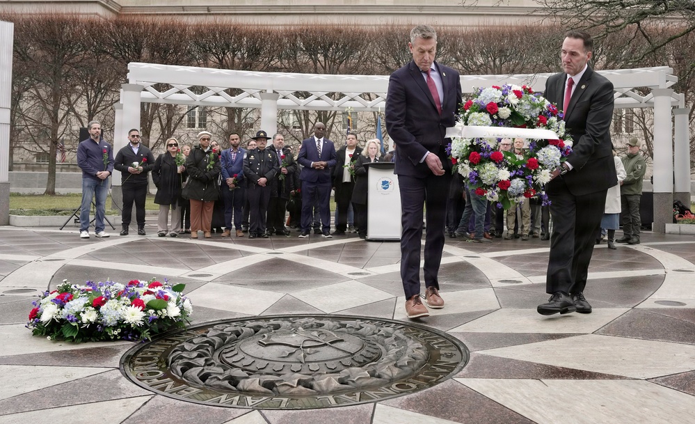 NTEU Wreath Laying Ceremony Honoring Fallen CBP Officers