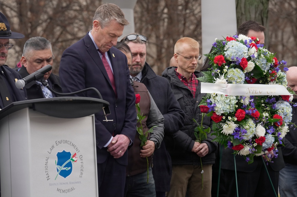NTEU Wreath Laying Ceremony Honoring Fallen CBP Officers