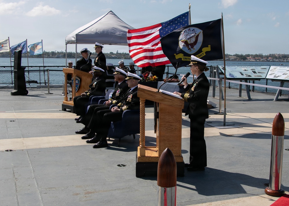 USS Manchester Holds Change of Command Aboard USS Midway