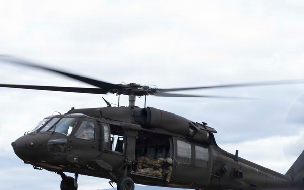 HSC and 1-228 conduct Sling Load Training