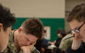 Ronald Reagan Sailors Take Navy-wide E-6 Advancement Exam