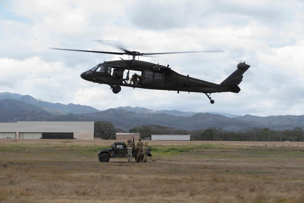 HSC and 1-228 conduct Sling Load Training