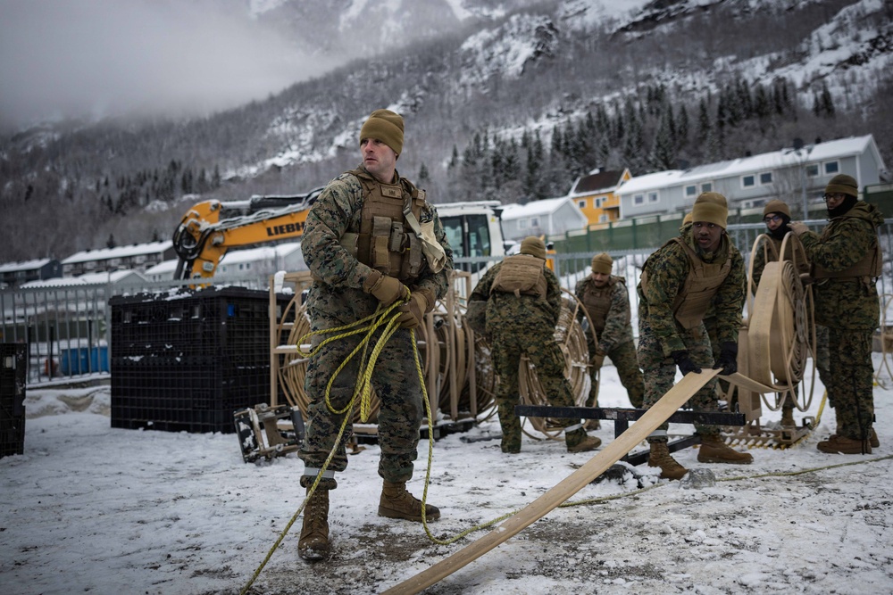 CORE26 | U.S. Marines Prove Critical Arctic Fuel Capability During Exercise Cold Response