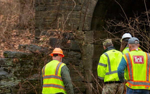 USACE, Partners Review Operations at Potomac Interceptor Site