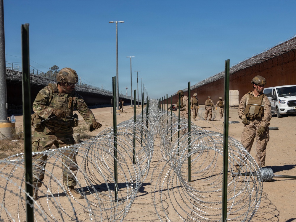 JTF-SB Marines begin training U.S. Soldiers