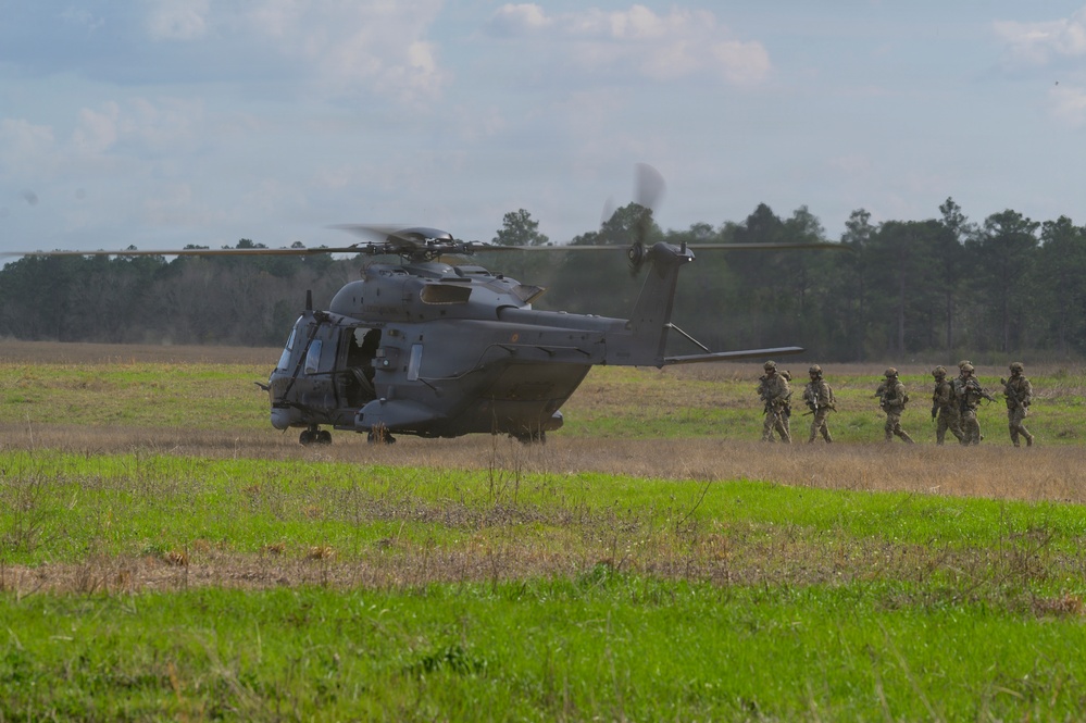 Spanish Air Force Helicopter Conducts Joint Personnel Pickup During Sentry South 26-2