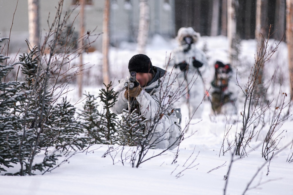 10th Special Forces Group (Airborne) train in Arctic environment during AE26