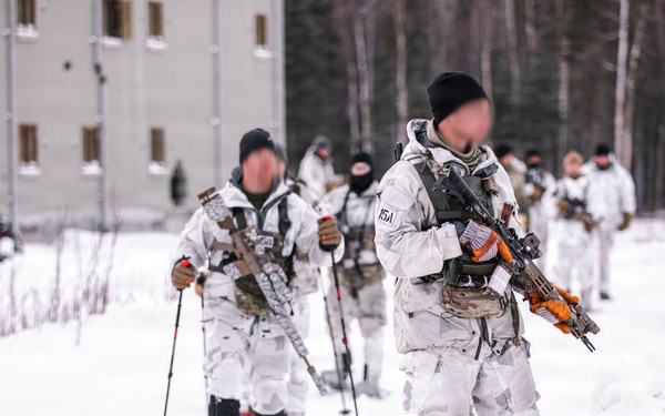 10th Special Forces Group (Airborne) train in Arctic environment during AE26