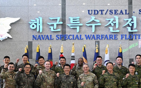 2CAB, ROK Navy Special Warfare Flotilla Formalize Training Cooperative Framework