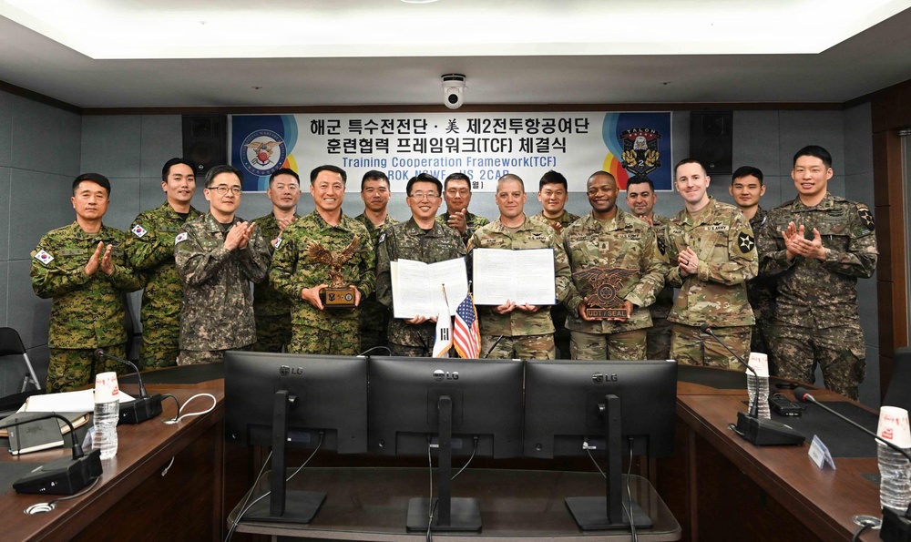 2CAB, ROK Navy Special Warfare Flotilla Formalize Training Cooperative Framework