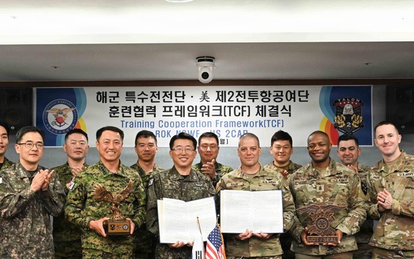 2CAB, ROK Navy Special Warfare Flotilla Formalize Training Cooperative Framework