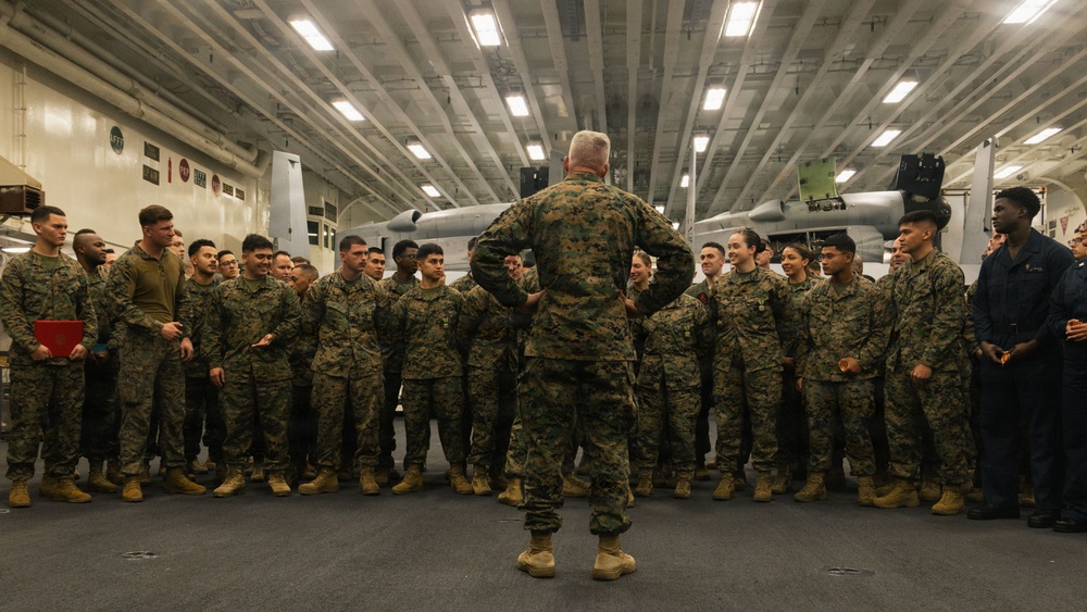 31st MEU | III MEF commanding general visits the USS Tripoli