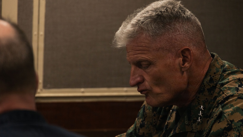 31st MEU | III MEF commanding general visits the USS Tripoli