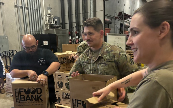 Army Reserve Soldiers Fight Hunger, Feed Hope