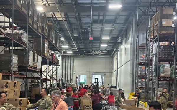 Army Reserve Soldiers Fight Hunger, Feed Hope