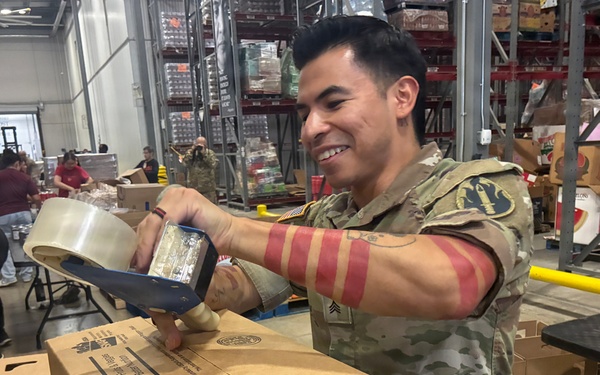 Army Reserve Soldiers Fight Hunger, Feed Hope