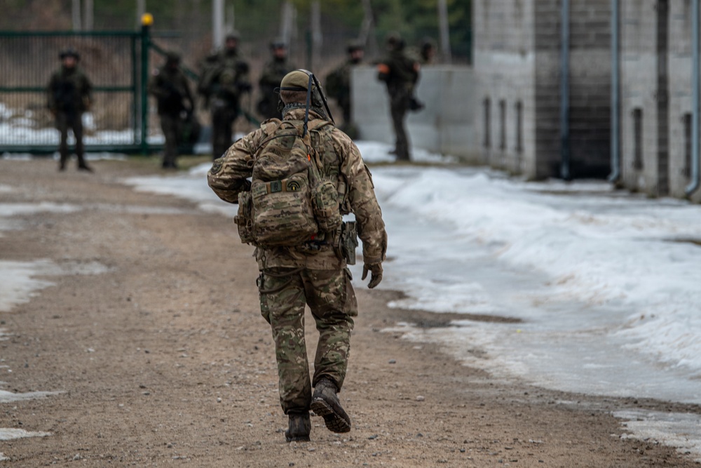 3-8 CAV Conducts MOUT Training with British Army OPFOR in Poland