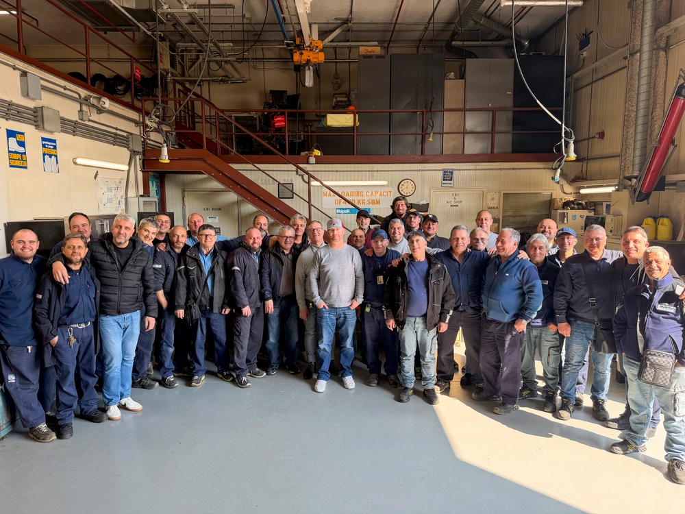 NAVFAC EURACENT Announces 2026 Civilians of the Quarter