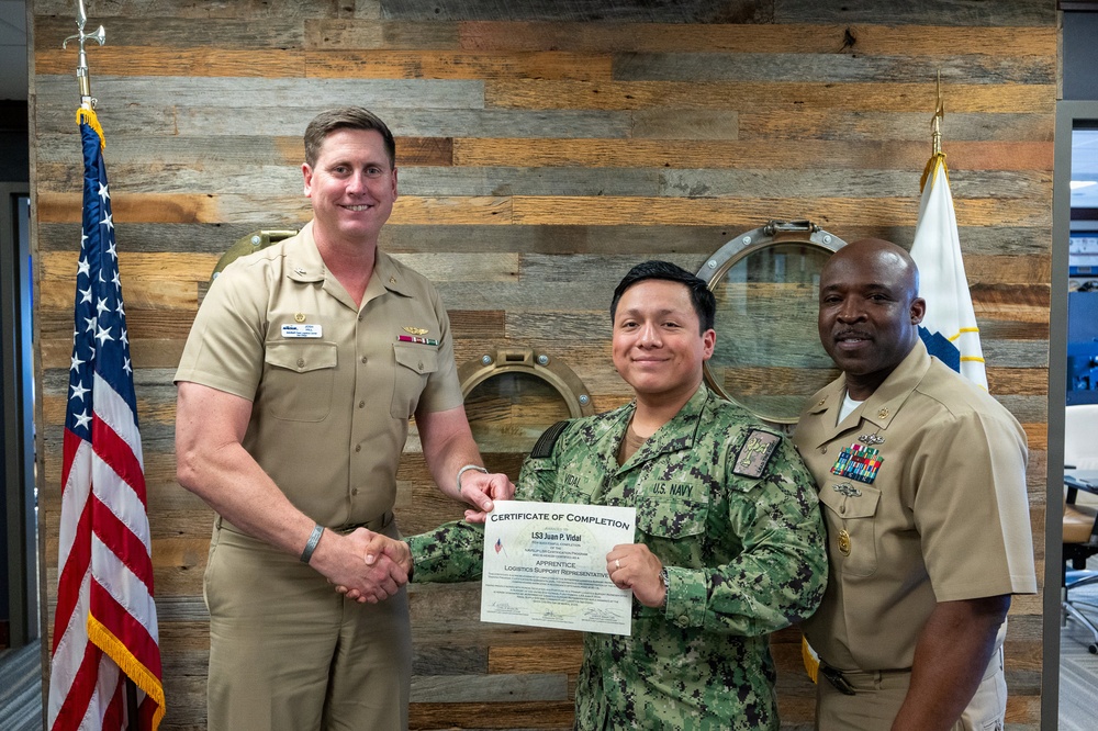 Sailors Complete Logistics Support Representative Course