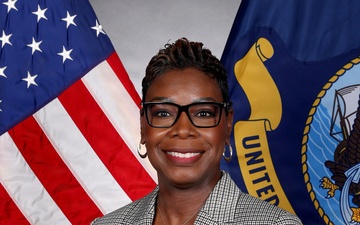 Official portrait of Stephanie Allison