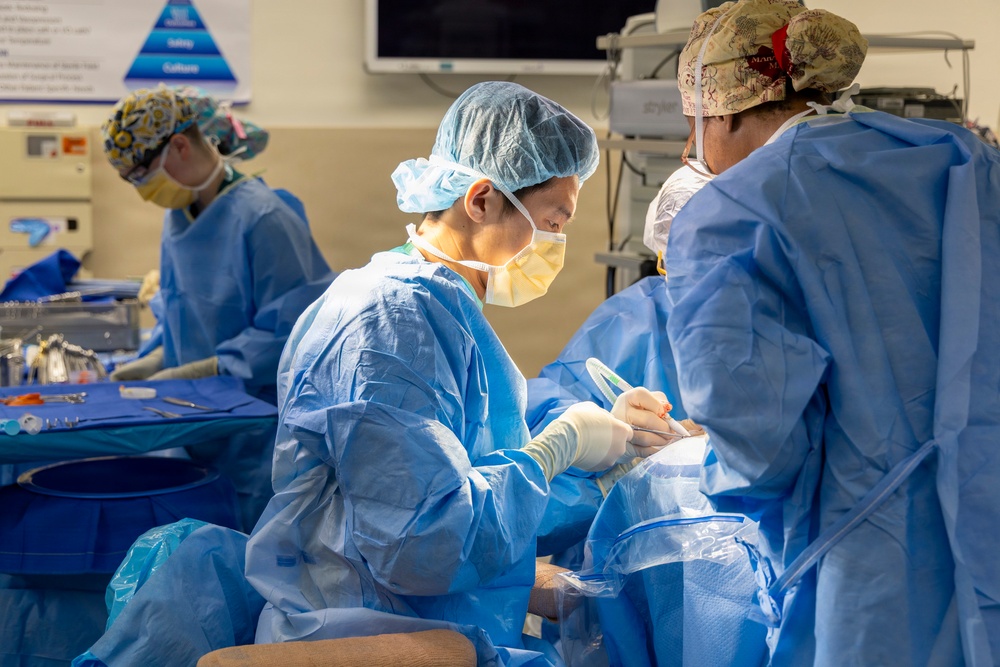 Cutting Edge: Inside Walter Reed's Neurosurgery Operating Room
