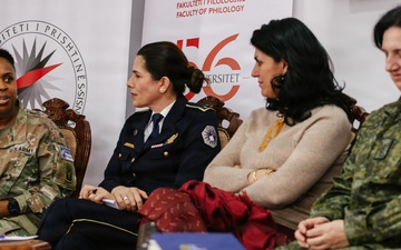 Kosovo Forces share leadership experiences with University of Pristina students