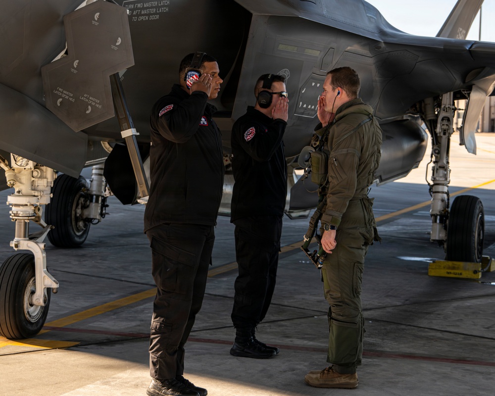 F-35 Demo Team Practices During Off-Season