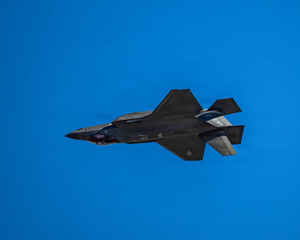 F-35 Demo Team Practices During Off-Season