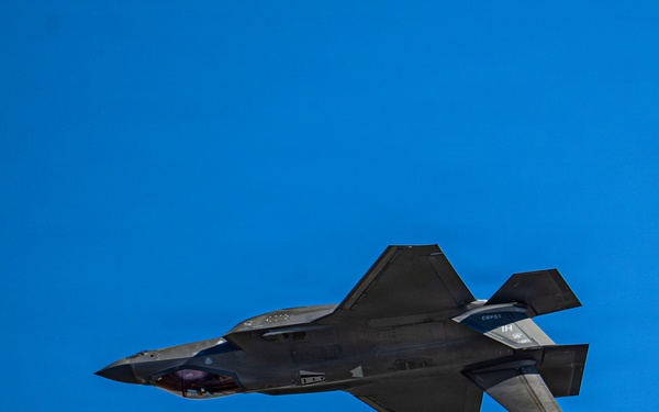 F-35 Demo Team Practices During Off-Season