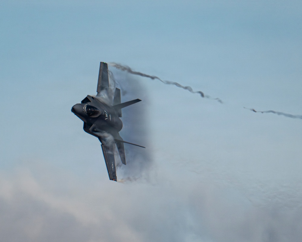 F-35A Demo Team Practice with New Pilot