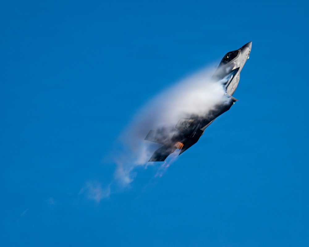 F-35A Demo Team Practice with New Pilot