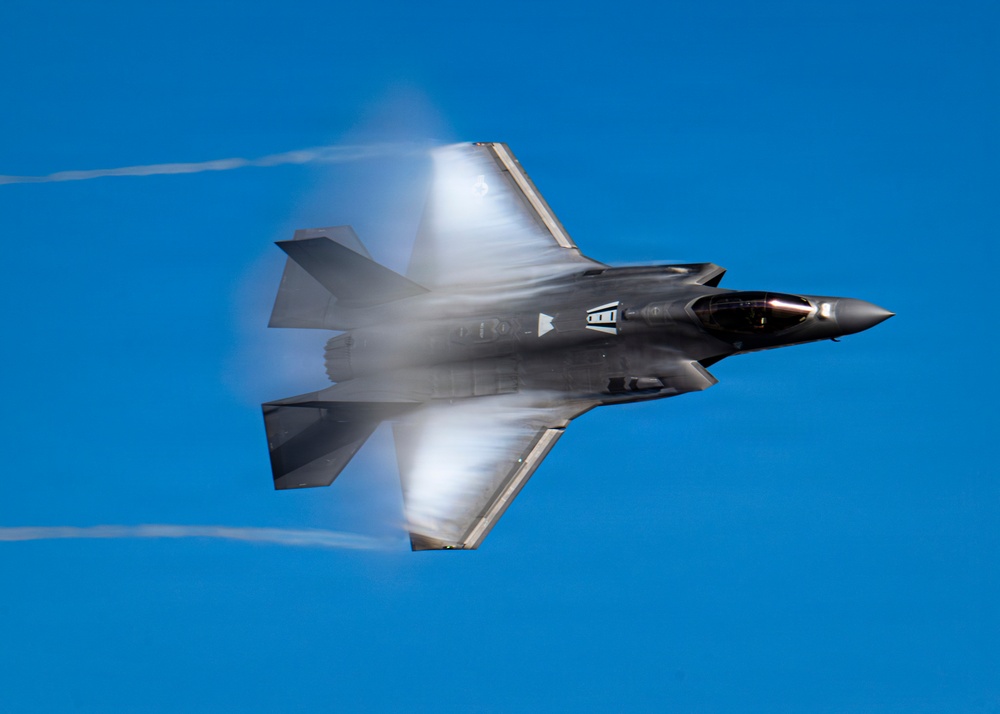 F-35A Demo Team Practice with New Pilot