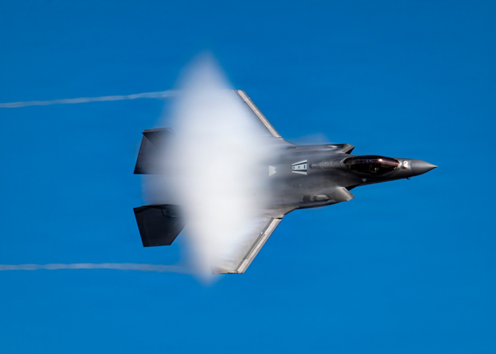 F-35A Demo Team Practice with New Pilot