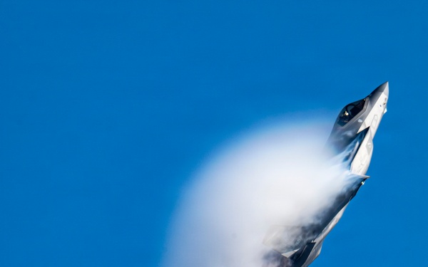 F-35A Demo Team Practice with New Pilot