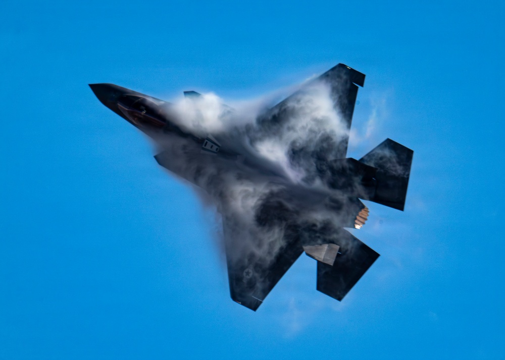 F-35A Demo Team Practice with New Pilot