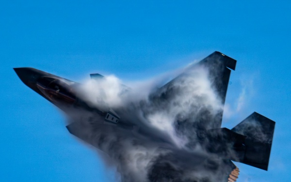 F-35A Demo Team Practice with New Pilot