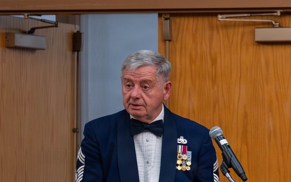 11th CMSAF visits Kirtland AFB